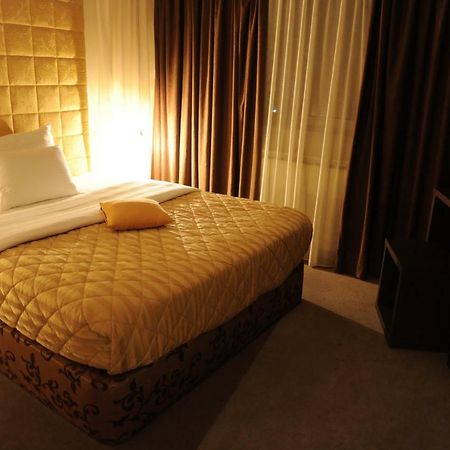 Hotel Merona サラエヴォ エクステリア 写真