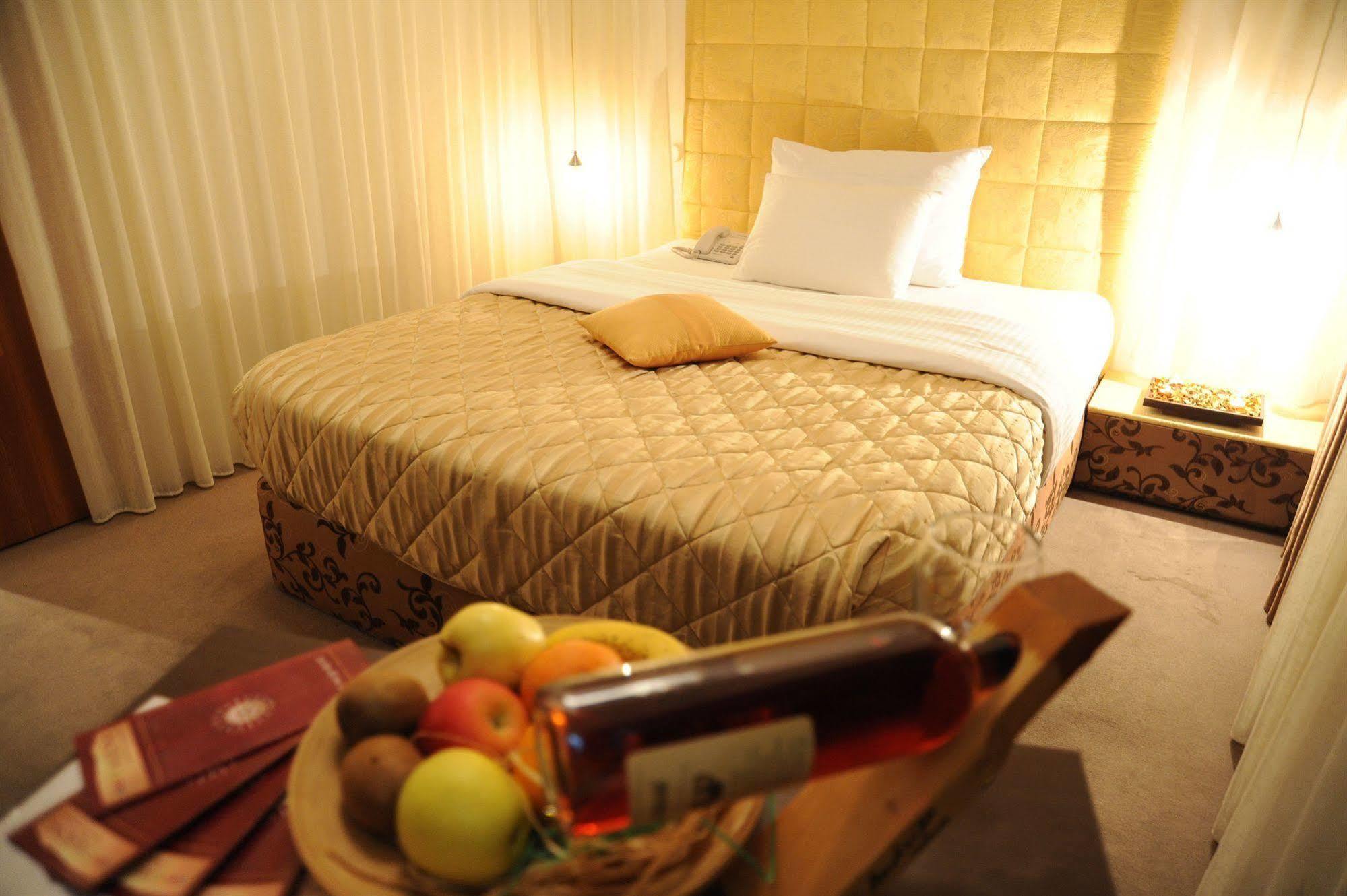 Hotel Merona サラエヴォ エクステリア 写真