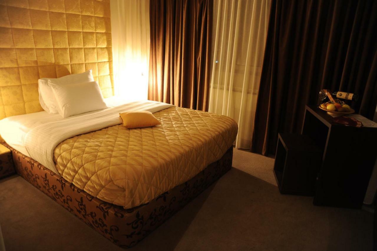 Hotel Merona サラエヴォ エクステリア 写真