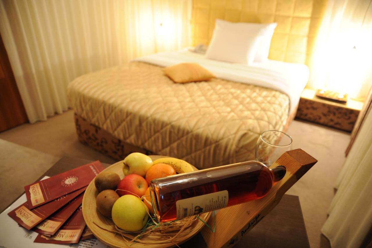 Hotel Merona サラエヴォ エクステリア 写真